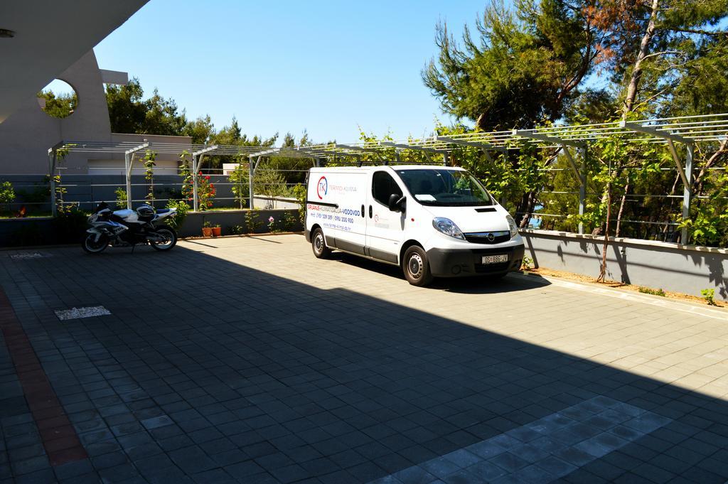 Permarinus Apartments Podstrana Exterior photo